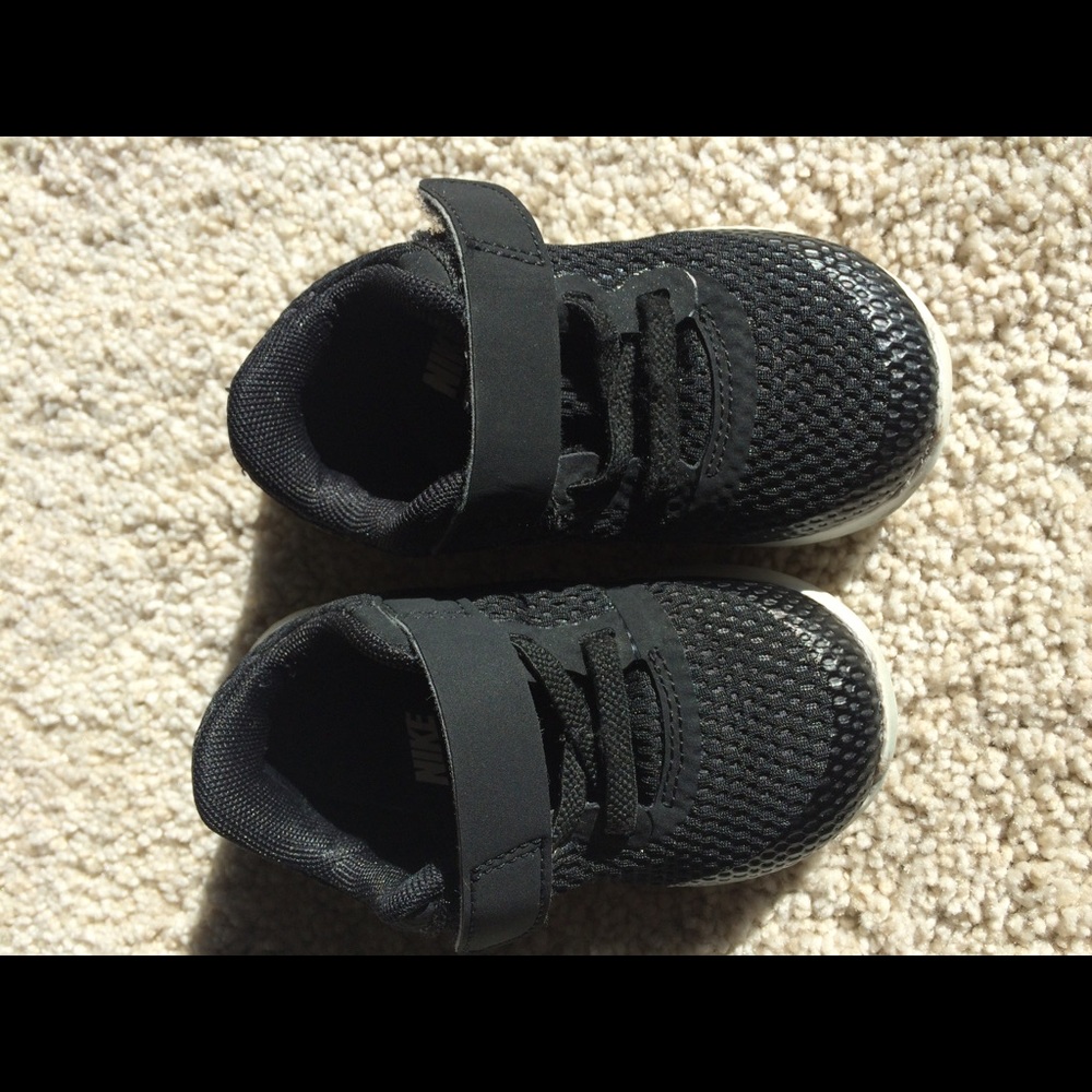 Nike toddler shoes